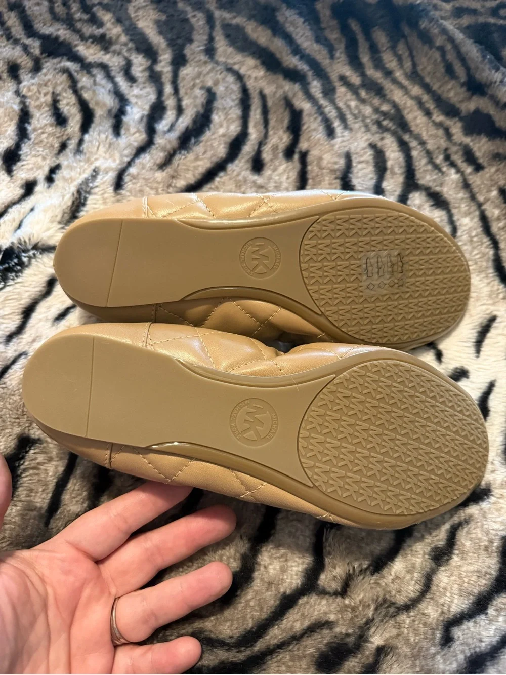 New Michael Kors MK leather quilted ballet flats 10 10M toffee nude beige brown
